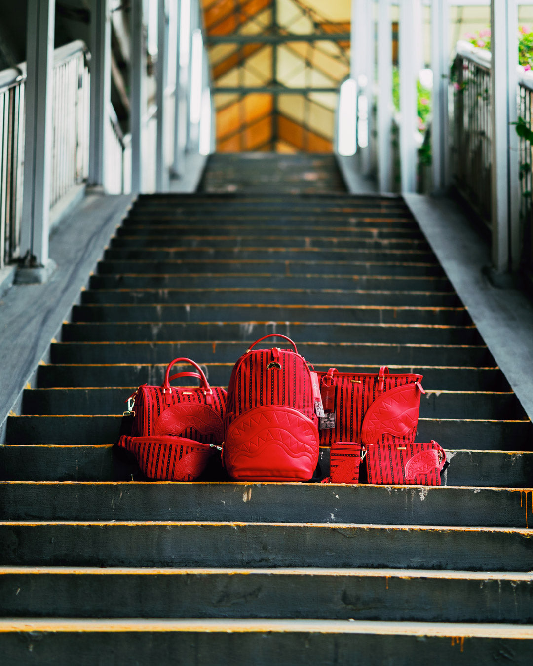 SKYCHAIN SUPPLYCHAIN SAVVY CROSSBODY